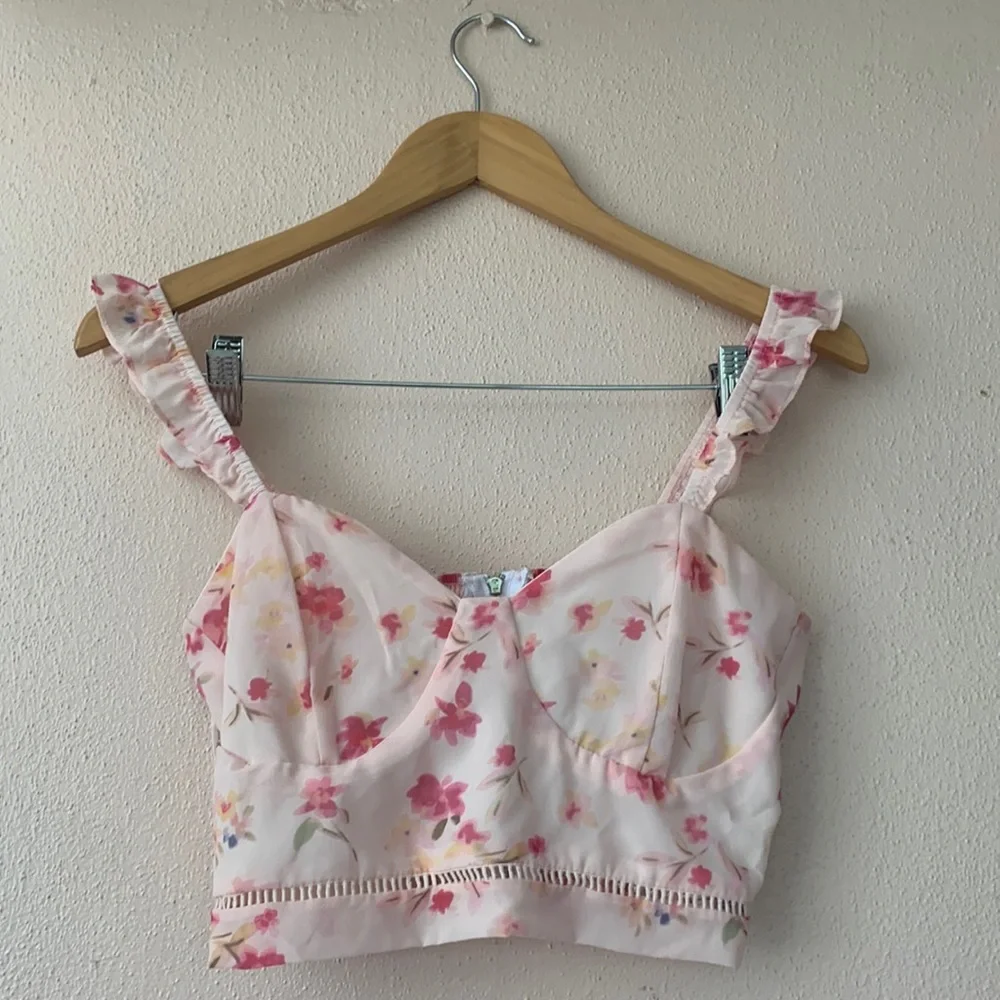 Kendall + Kylie Floral Corset like Crop Top White Pink Ruffles Sleeves S - Picture 1 of 7